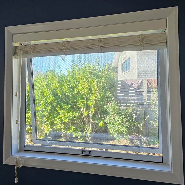 Retractable-smooth-sliding-bug-screens-installed-northland-nz-1